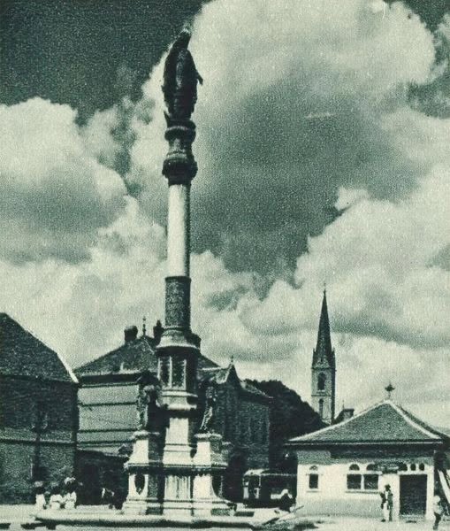 Kaptolski trg oko 1930. godine